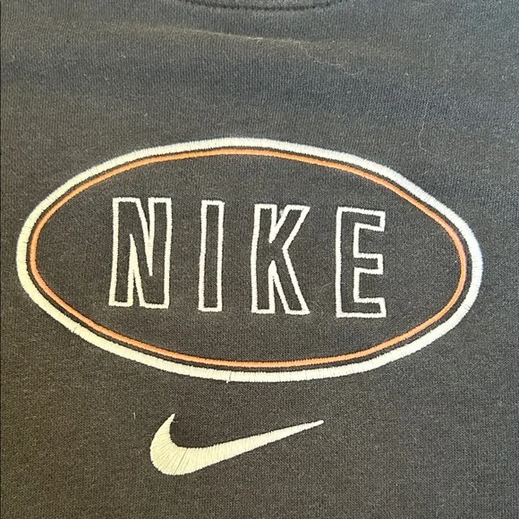Nike Women's Sweatshirt - Picture 3 of 4
